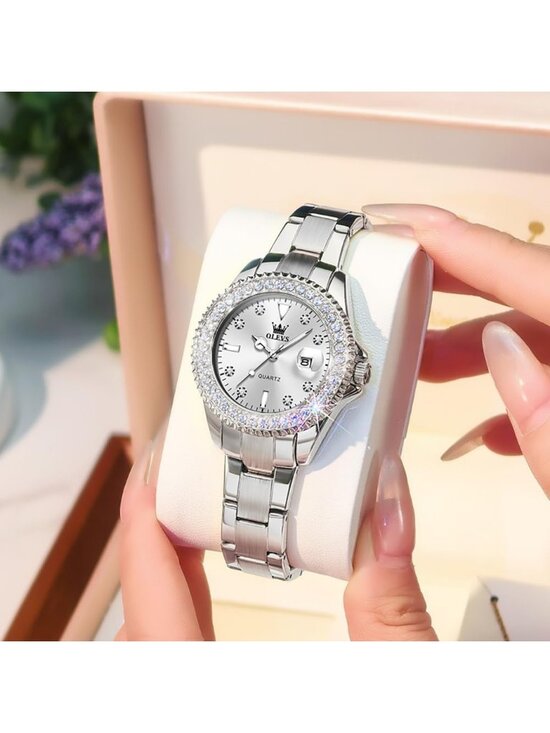 Women\'s Silver Analog Diamond Stainless Steel Waterproof Elegant Luxury Watch